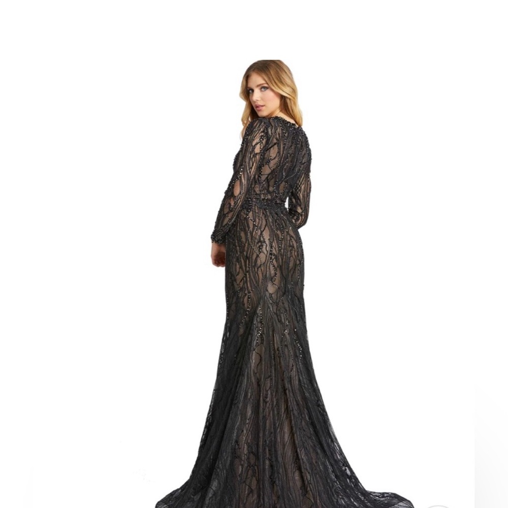 MAC DUGGAL NEW WITH TAGS 18 BLACK PLUNGE ILLUSION BEADED LONG DRESS - Picture 2 of 4